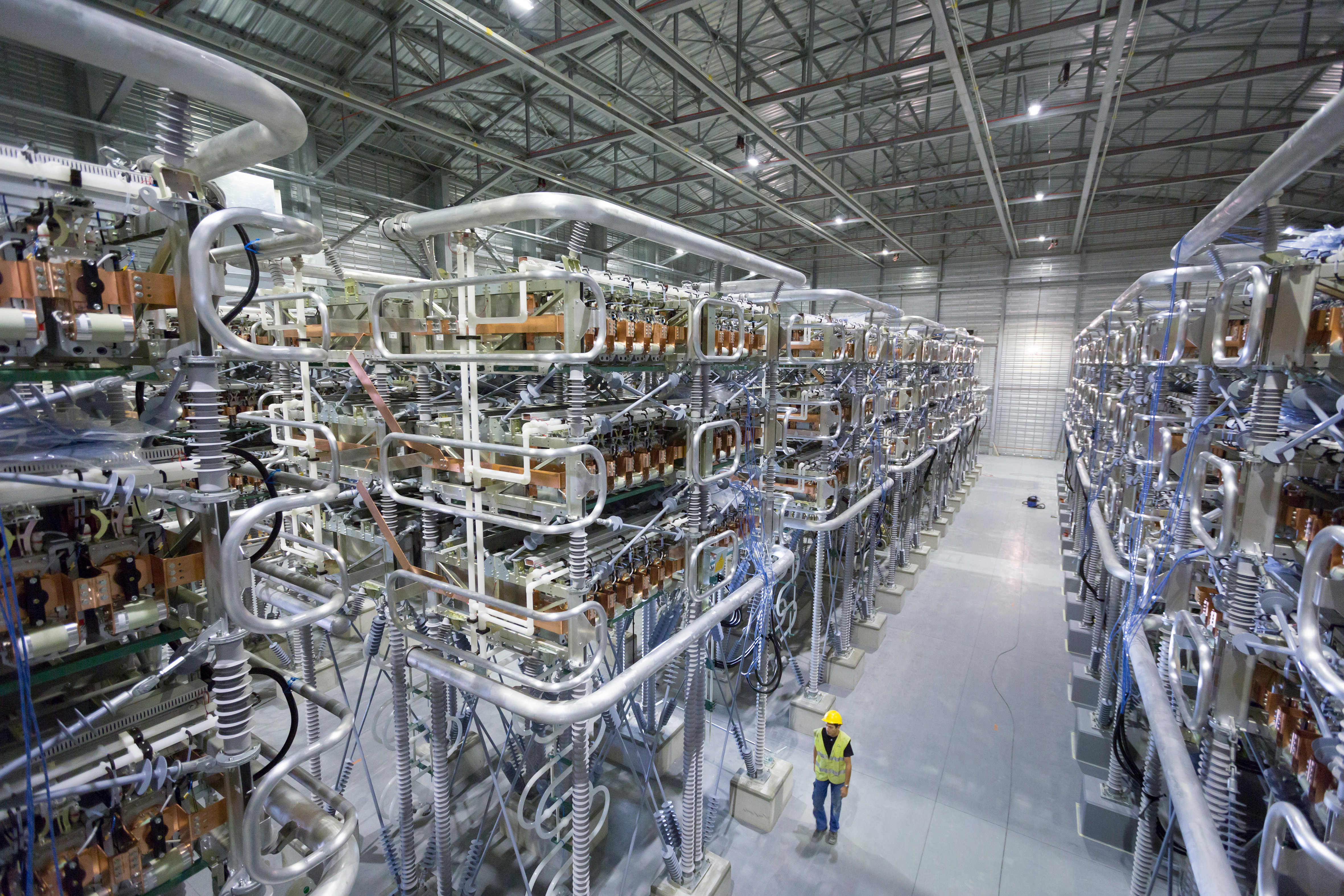 The key role of HVDC to improve interconnections